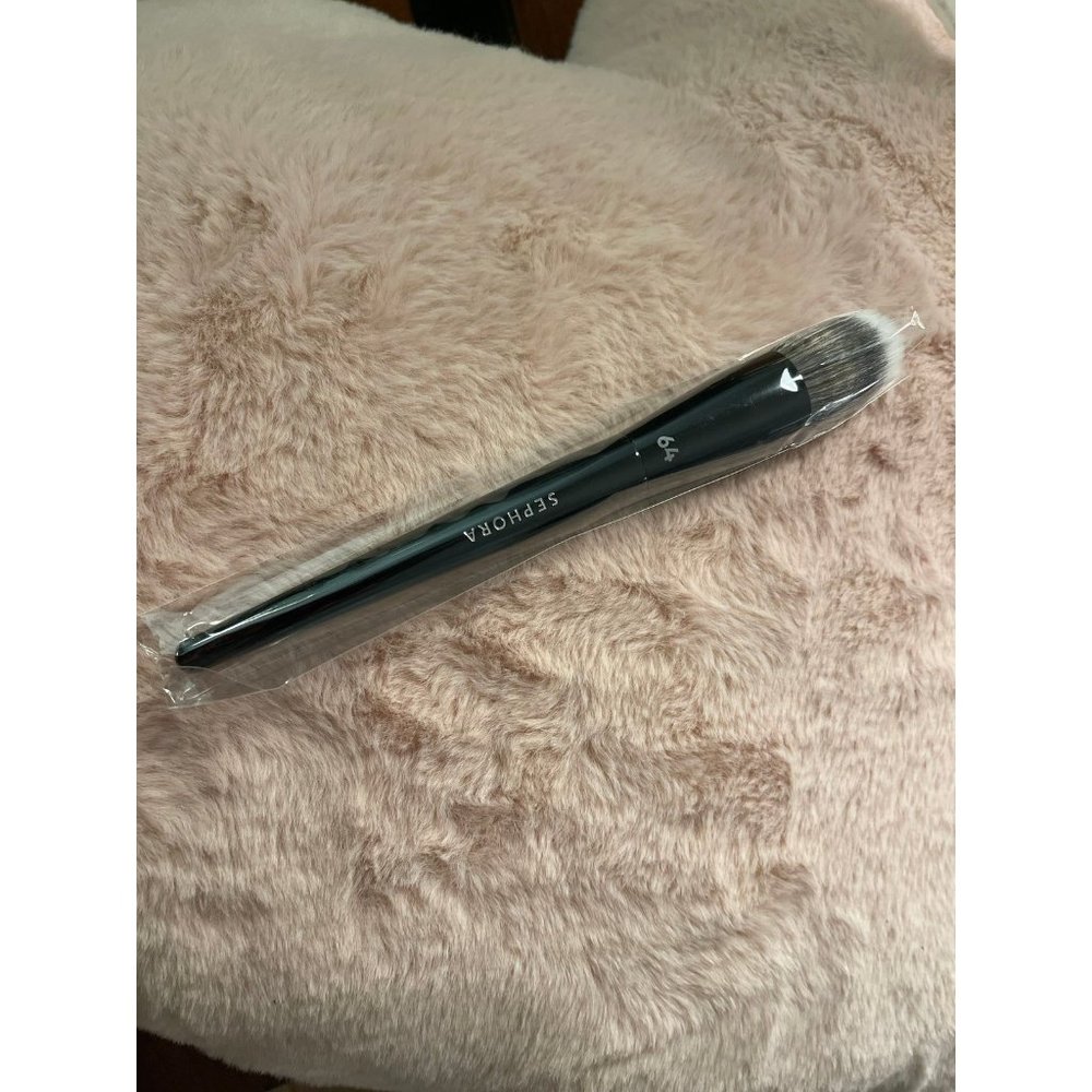 Sephora COLLECTION Pro Foundation Brush #64